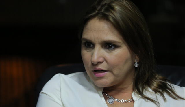 Ministra Pérez Tello: "Julia Príncipe tiene todo nuestro respaldo"