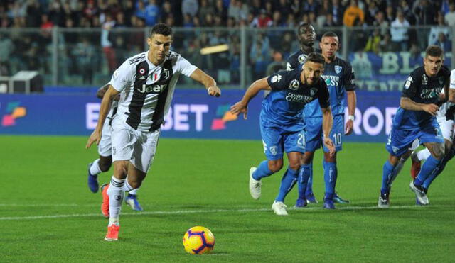 Desde su llegada a la Juventus, Cristiano Ronaldo suma 14 goles convertidos de penal, según Transfermarkt. Foto: AFP.