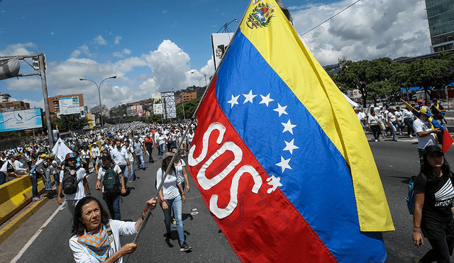 Venezuela hoy EN VIVO: Maduro pidió renuncia de todos sus ministros y anuncia "reestructuración profunda"