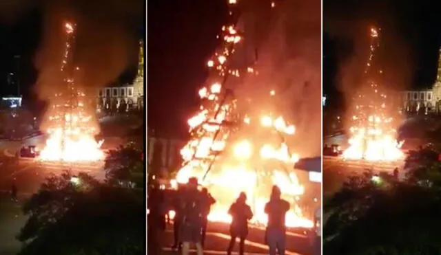 El incendio consumió el árbol navideño por completo. Foto: Twitter.