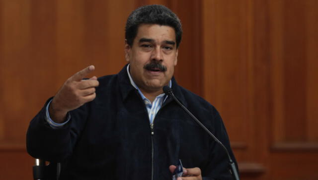 Venezuela: Maduro asegura que usa petro para construcción de viviendas