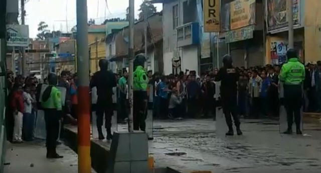 Apurímac: 29 policías heridos deja enfrentamientos tras captura de asesino de niñas [FOTOS y VIDEO]