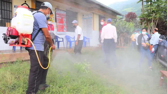 Entrega de equipos de desinfección en Llama