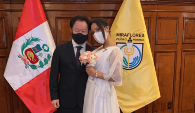 Kenji Fujimori en ceremonia privada junto a su novia.
