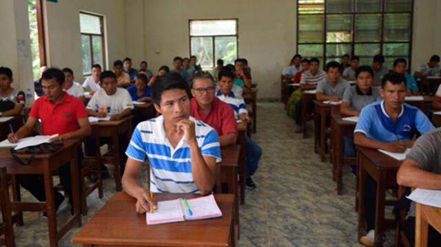 Educación de calidad para docentes rurales de la Amazonía