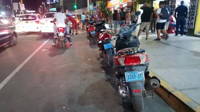#YoDenuncio: motocicletas son estacionadas en vía pública
