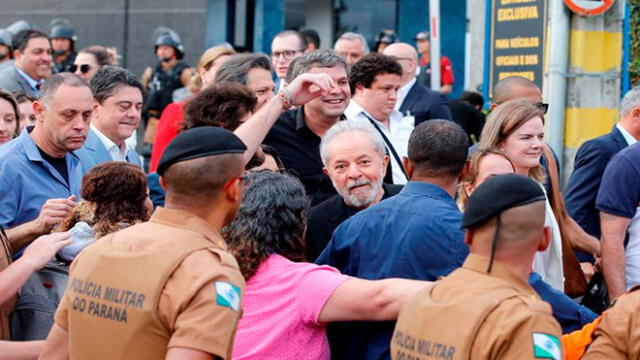 Lula salió en libertad tras una decisión de la Corte Suprema adoptada el jueves. Foto: EFE