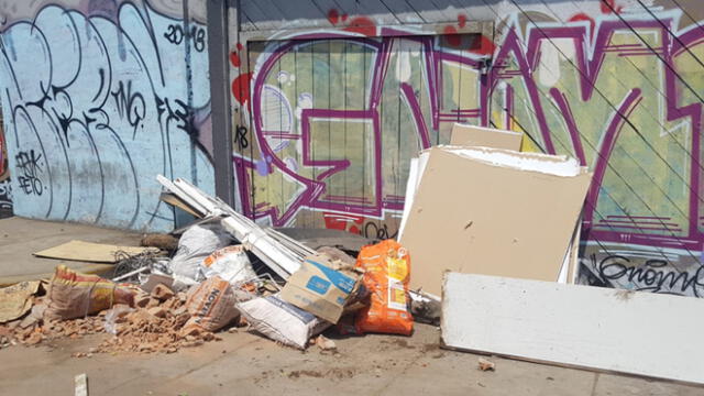 Desmonte y basura en vía pública molesta a vecinos de Barranco