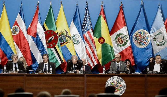 Delegación. La semana pasada, una misión de la OEA vino a nuestro país a escuchar a todas las partes involucradas en la crisis política de Perú. Foto: difusión
