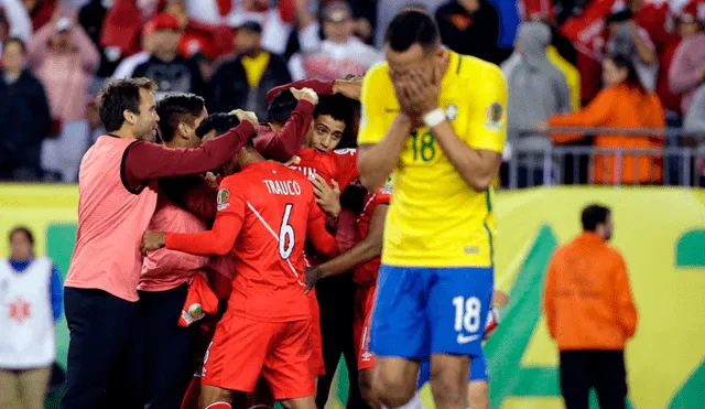 Perú y Brasil jugarán un amistoso el 10 de setiembre en Los Ángeles. | Foto: EFE / AP