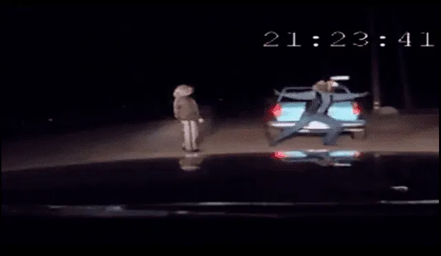 Twitter: Mujer policía interviene a un conductor ebrio y ocurre lo inesperado [VIDEO]