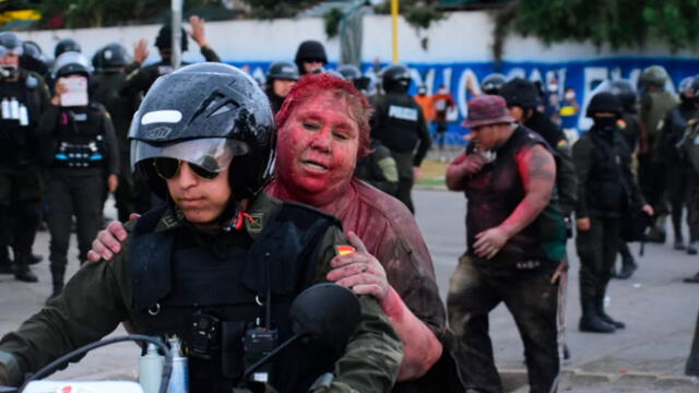 Alcaldesa de Vinto fue atacada por una turba que protestas contra Evo Morales. Foto: Difusión