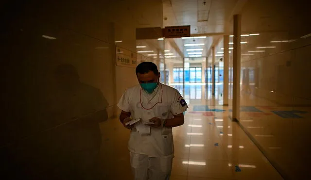 En China los médicos ya no sufren por saturación de pacientes por COVID-19. Foto: AFP