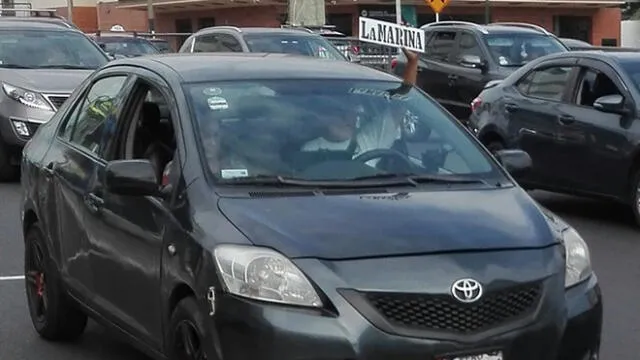 Denuncian tránsito colectivos ilegales en Av. Javier Prado