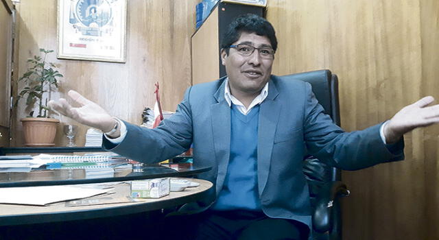 Gerente de Región Puno dice que se mantendrá en el cargo