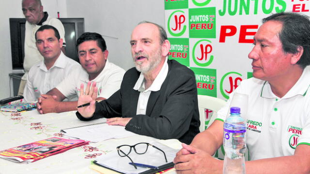 Yehude Simon pide a Fiscalía actuar de oficio en denuncias contra funcionarios de ONPE