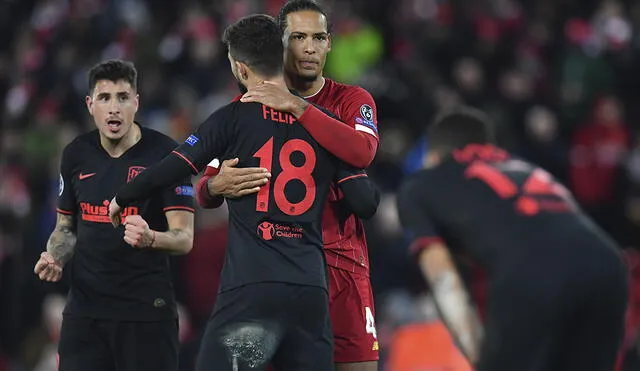 Liverpool tuvo que resignarse a la derrota por no saber manejar el 2-0 a favor. Foto: AFP.