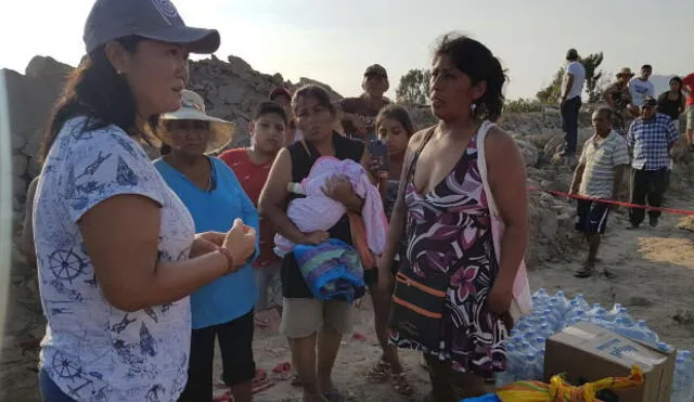 Denuncian que donaciones del Congreso para damnificados son repartidas en zonas visitadas por Keiko [VIDEO]