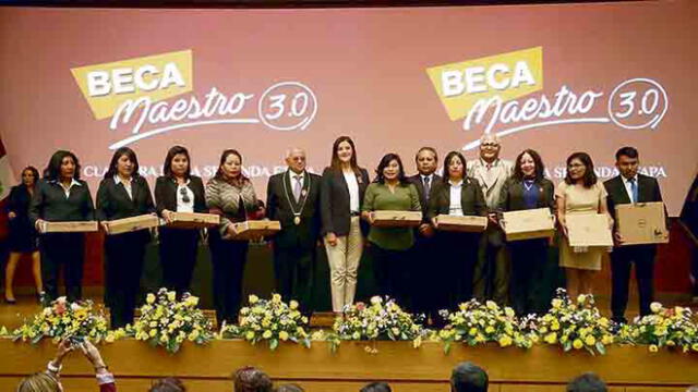 463 docentes beneficiados con Beca Maestro 3.0 en Arequipa