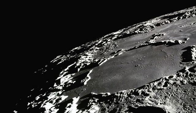 El agua en la Luna puede estar atrapada en lugares donde no recibe la luz del Sol. Foto: NASA