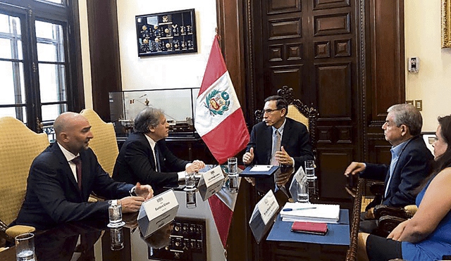 Presidente Vizcarra revisó detalles de la cumbre con secretario general de OEA