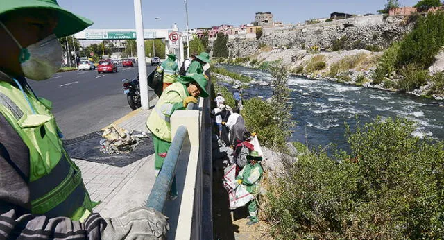 Retiran más de 35 toneladas de residuos sólidos del río Chili