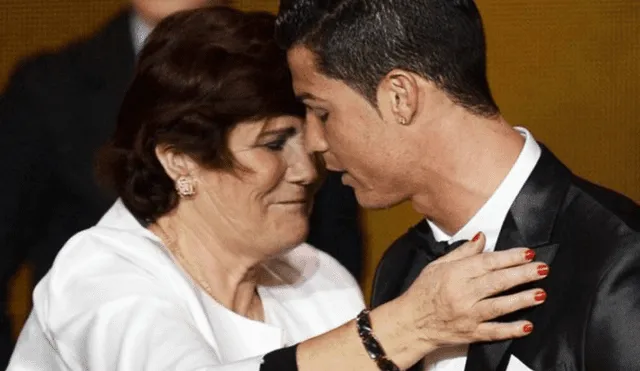 Cristiano Ronaldo revela por qué su madre no puede ver sus partidos [VIDEO]