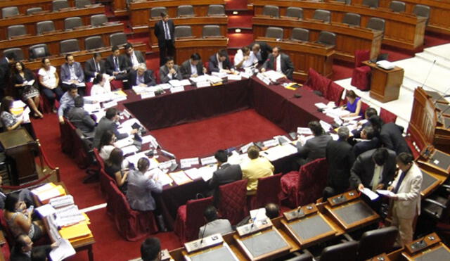 Comisión aprueba derogar decreto sobre contratación de bachilleres en el Estado