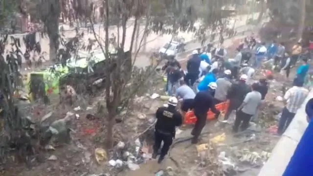 Cerro San Cristóbal: Al menos 9 muertos deja despiste de bus turístico [EN VIVO]