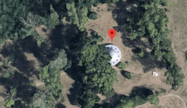 Google Maps: Usuario halla extraño 'ovni' cerca a bosque de Rumanía y causa pavor en miles [FOTOS]