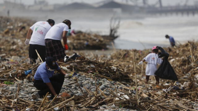 Playa Márquez del Callao el más contaminado del país [FOTOS]
