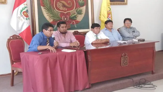 Alcalde de Tacna quiere impedir el aumento de la tarifa de agua potable