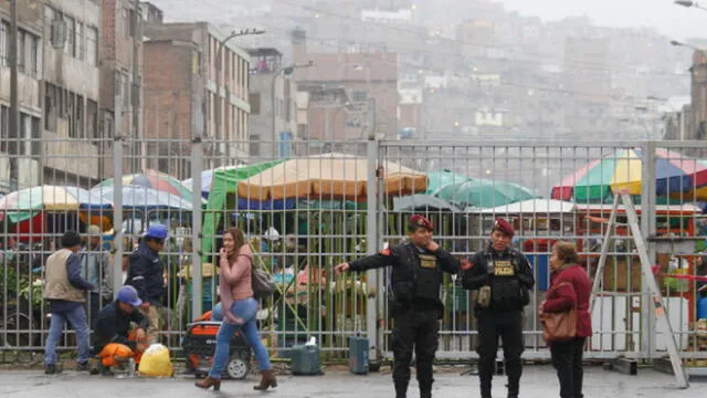 Comerciantes desalojados de avenida Aviación podrán trabajar formalmente en mercados de Cercado de Lima.