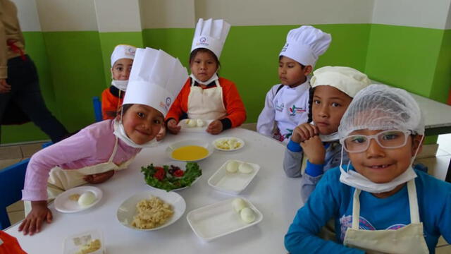 En Arequipa forman a minichefs de 4 y 5 años para que aprendan a comer sano