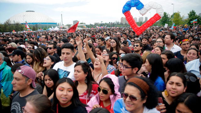 Chile: miles de personas acuden al concierto “El derecho de vivir en paz” [FOTOS y VIDEO]