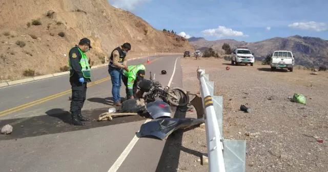Cusco. Chofer y su auto fugaron luego de arrollar a la pareja que iba en una moto lineal.