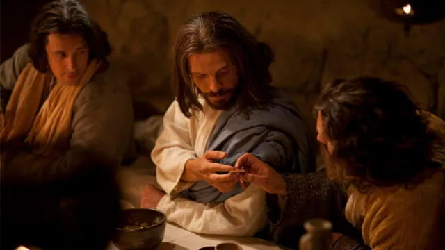 Jueves Santo: La Última Cena y Jesús anuncia que tiene un traidor entre los discípulos