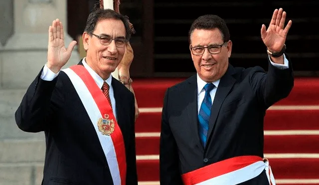 El presidente de la República, Martín Vizcarra, nombró ministro de Defensa a José Huerta el 2 de abril del 2018. Foto: EFE