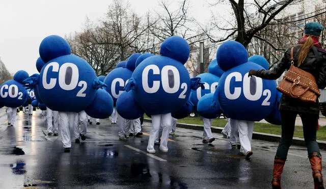Un grupo de personas protesta en Alemania contra el cambio climático (2009). Foto:; AFP