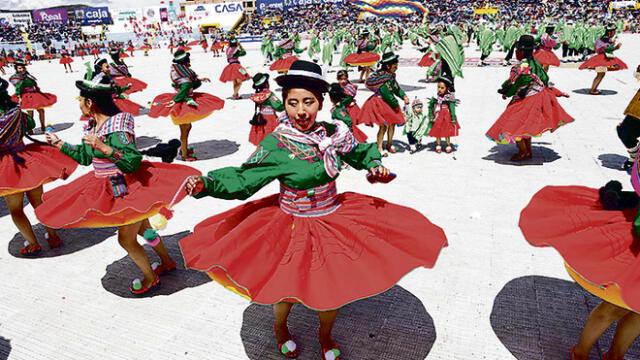 Fiesta de la Candelaria tendrá 15 mil músicos y 100 mil danzarines 