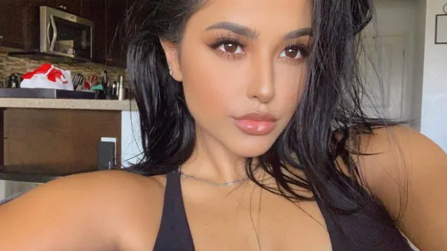 Becky G presenta a su madre y fans exaltan gran parecido entre ambas