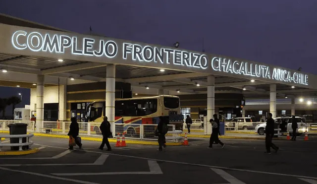 Migraciones detiene a mujer que intentaba llevar a su hija con documentos falsos a Chile
