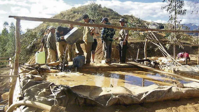 Unos 25 mil mineros ilegales e informales son un peligro