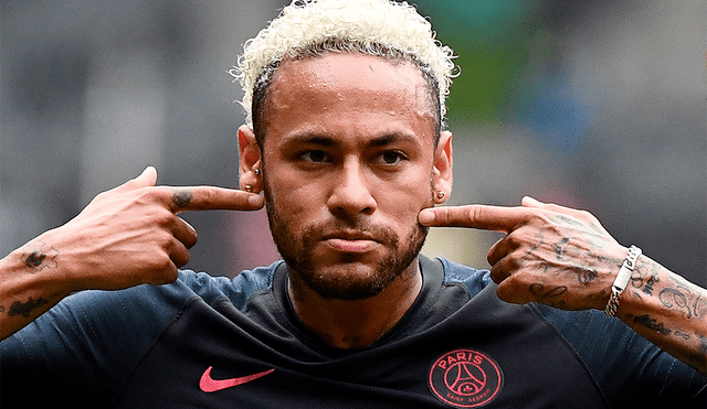 El director deportivo del PSG afirmó que hay conversaciones sobre el futuro de Neymar, pero que aún no hay nada concretado. | Foto: AFP