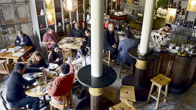Descuentos en restaurantes son los beneficios más demandados en aplicaciones bancarias