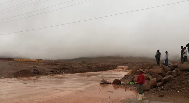 Arequipa. Constantes lluvias en provincias provocan el ingreso de huaicos.