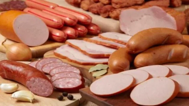 Essalud advierte que comer carnes procesadas y embutidos eleva riesgos de enfermedades al corazón