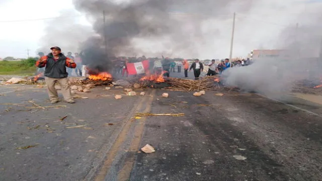 Tumán: trabajadores de azucarera  tomaron carretera durante protesta [VIDEO]