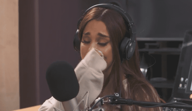 Ariana Grande rompe en llanto al recordar el atentado de Manchester [VIDEO]