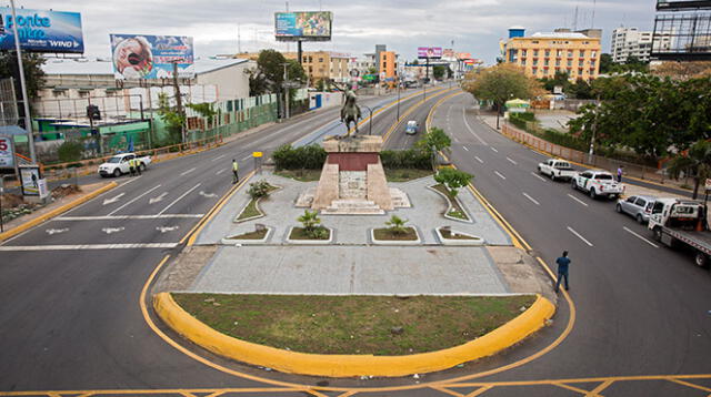 Vista aérea de una calle vacía en Santo Domingo el 27 de marzo de 2019. Foto: AFP